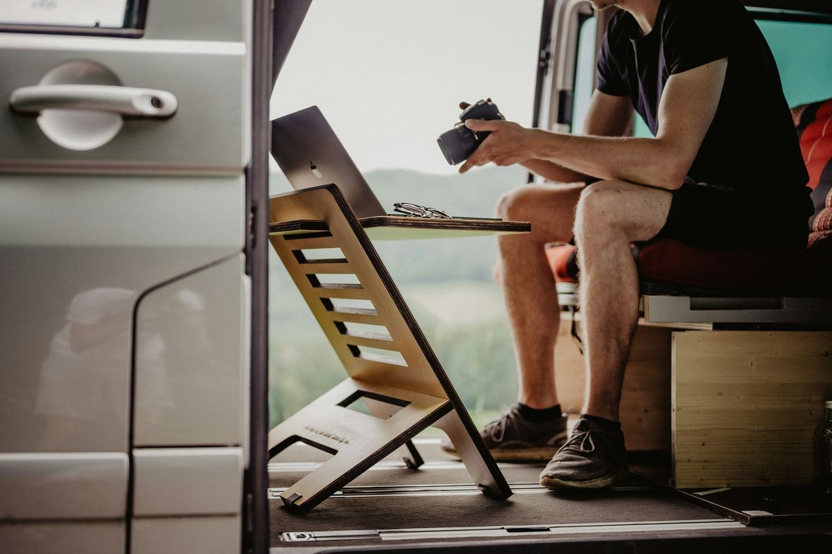 standsome-worklifestyle-UkxA41ZvApo-unsplash (1)