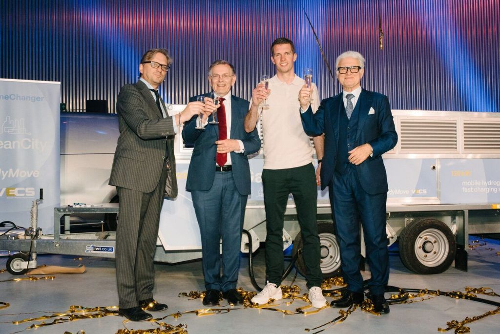 Presentation-GameChanger-1-from-left-to-the-right-Alberto-Caetani-Theo-Hendriks-Melvin-Venema-and-Agim-Gjinali-1280x855 (1).jpg