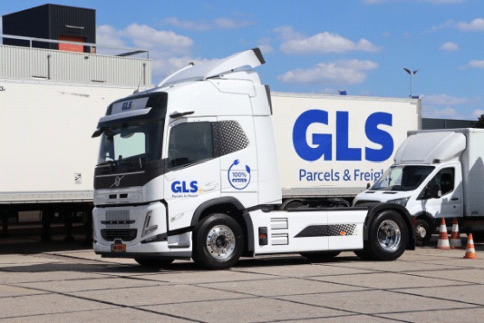 SL_GLS Netherlands neemt eerste elektrische vrachtwagen in gebruik
