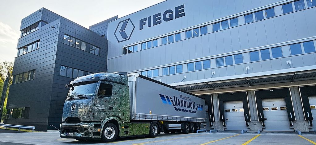 VanDijck-eActros-01