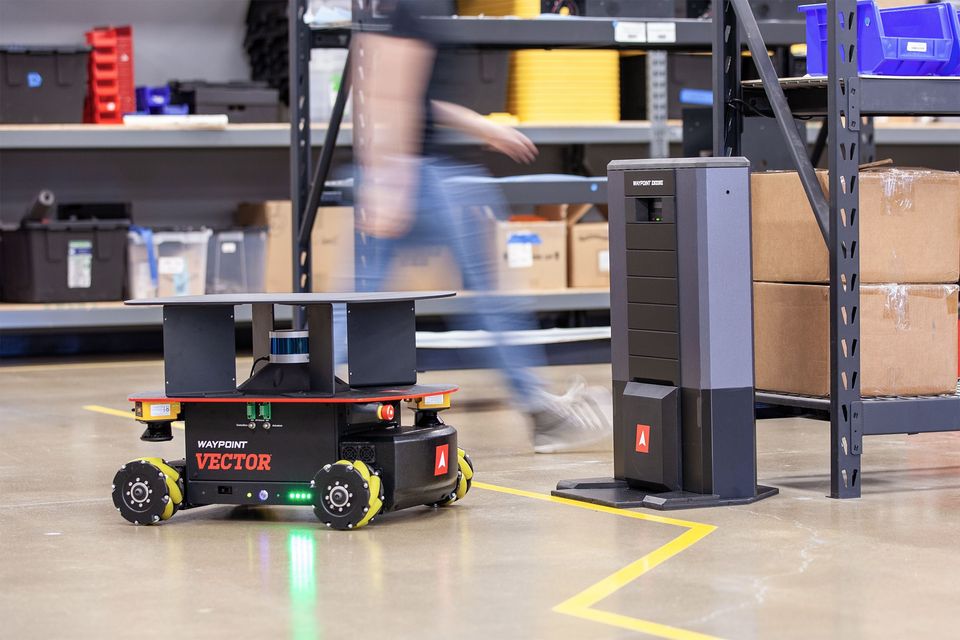 Vector3DHD_autonomous_mobile_robot_and_EnZone_wireless_charging