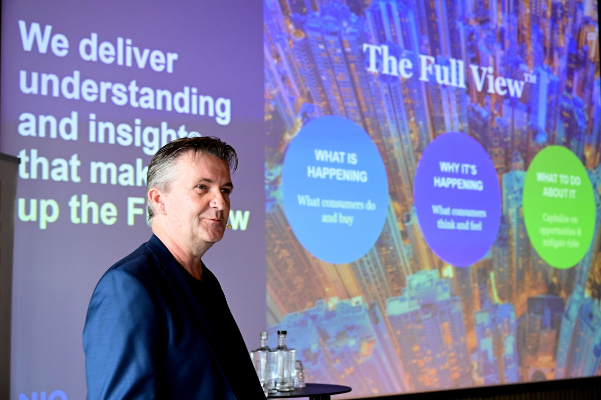 Jeroen Blank GfK_MIX' DHZ Sessie op Retail Convention 2026_DSC_4020