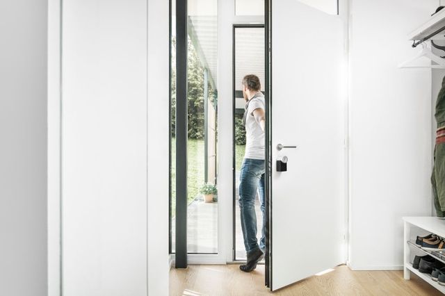 Nuki_Smart Lock_Lifestyle 2.jpg