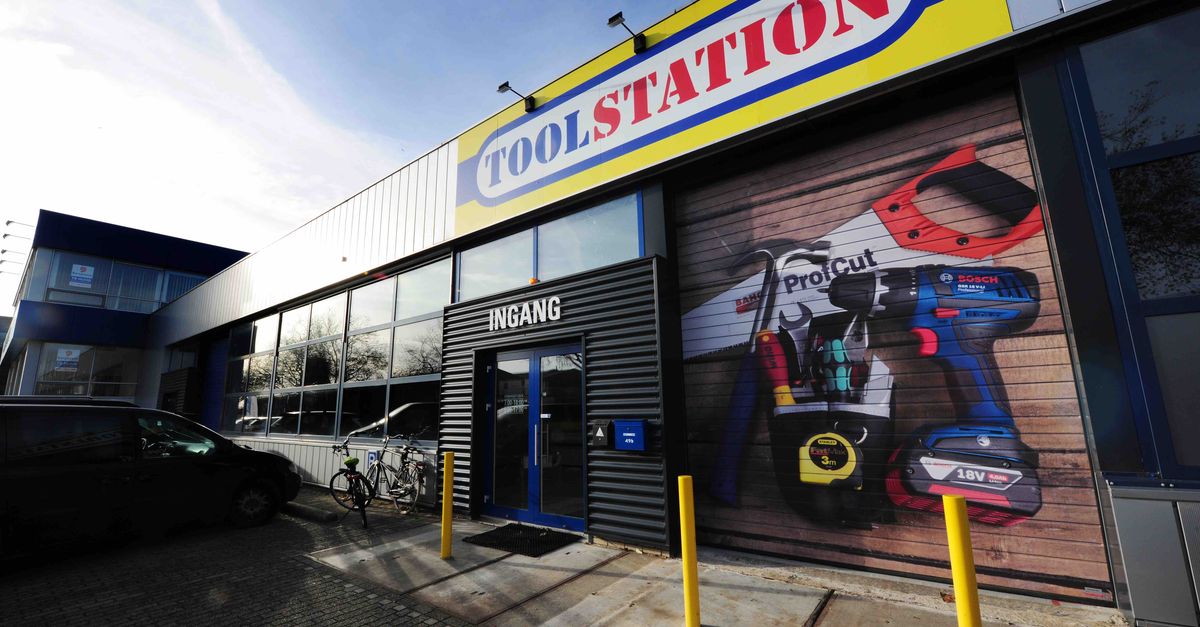 Toolstation Cladding Toolstation tweede, na Isero