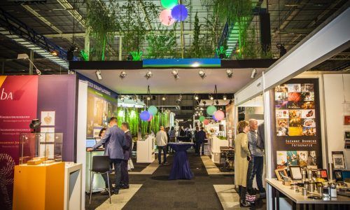 Sfeerimpressie-UItvaart-Vakbeurs-11-2-rmo2avitrdtqu7hj6zystz4bjpaurzlu1lz9sbva9k