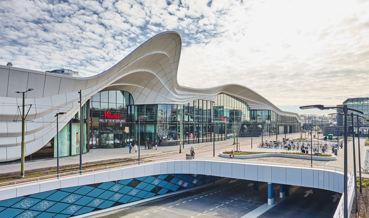 5 jaar Mall of the Netherlands: 'Als meer dan 50 procent met een tas rondloopt, is dat een goed teken'