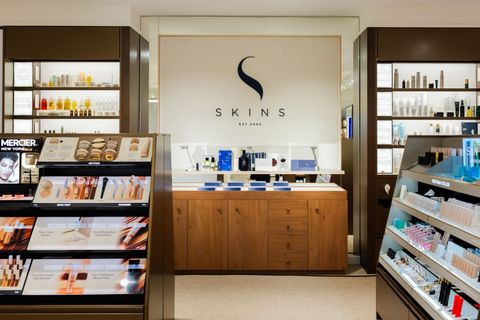 Dit is Skins' derde Duitse winkelavontuur
