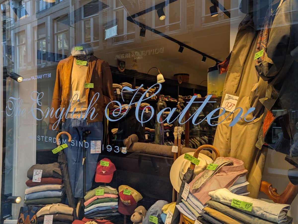Tweed en tijdloosheid: 90 jaar The English Hatter