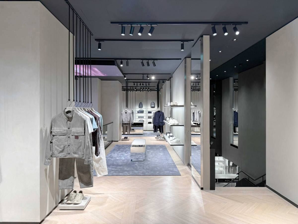 4 tweede verdieping Armani