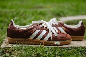 Adidas boekt recordomzet en hoeft weinig af te prijzen