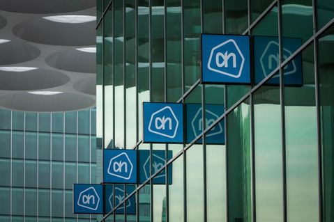 FNV overweegt acties tegen Albert Heijn vanwege geschrapte diensten uitzendkrachten