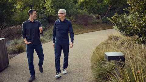 Apple-topman Tim Cook stapt na 15 jaar op