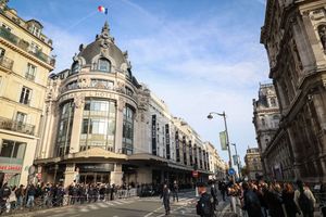 'Galeries Lafayette praat met Angelsaksische partij over verkoop BHV-pand'
