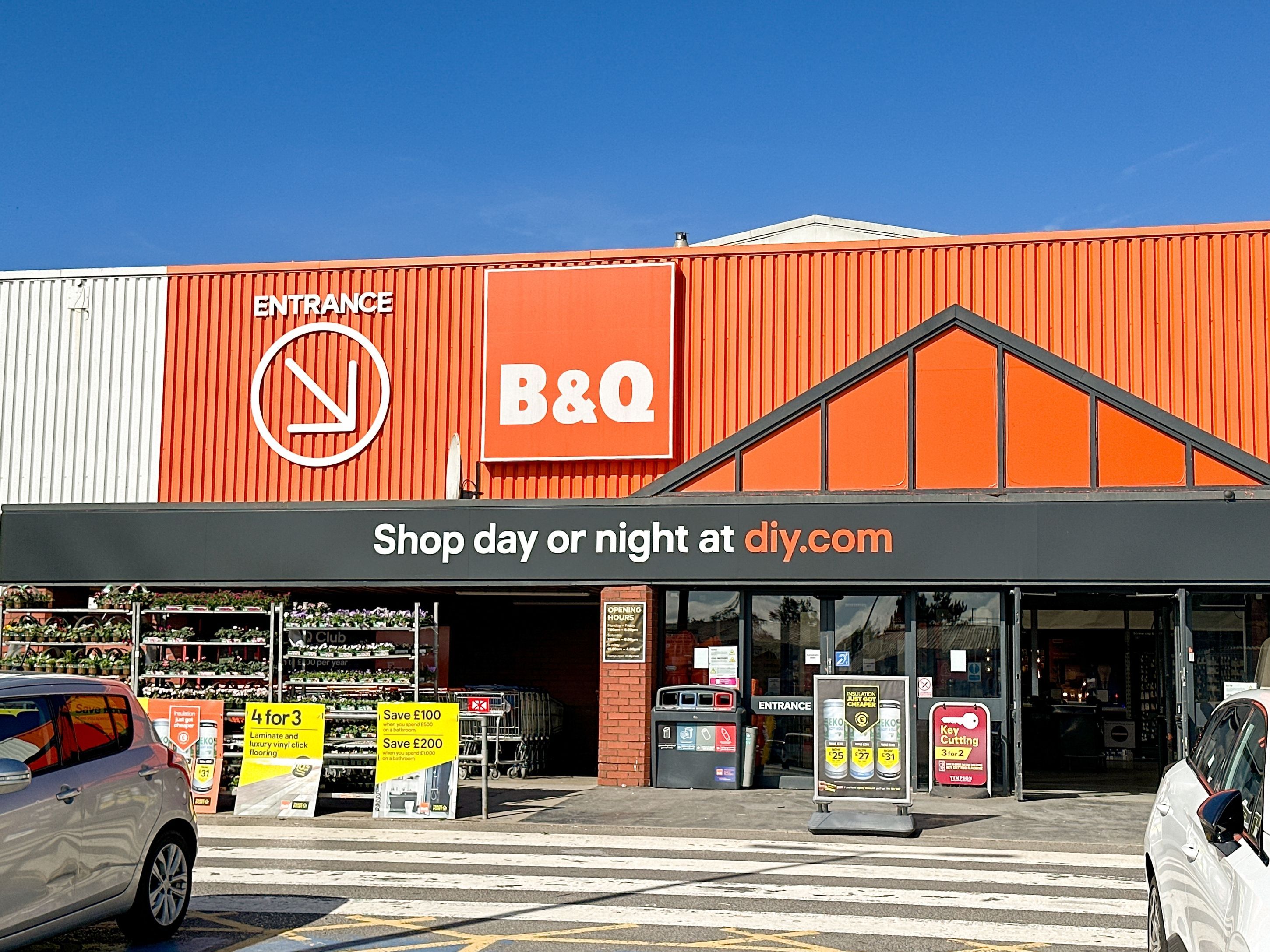 BandQ