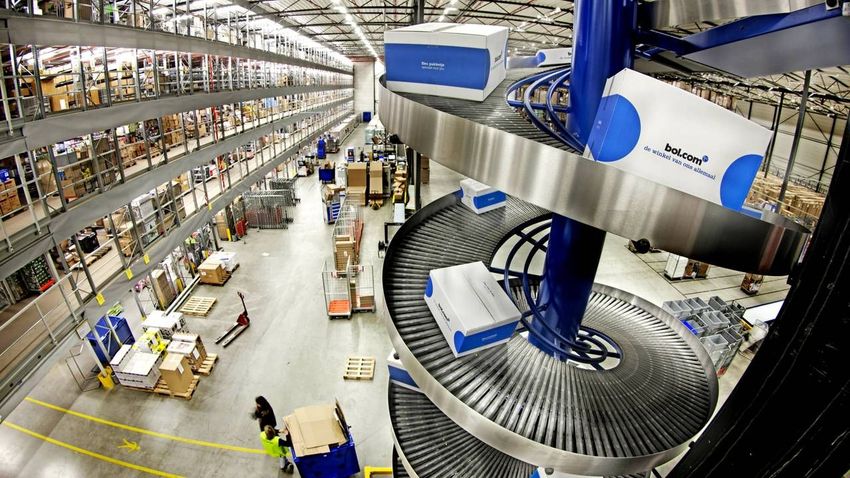 RetailTech: Bol test AI-robots in dc in Waalwijk