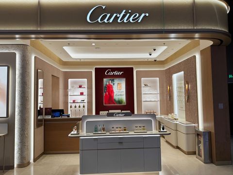 Richemont groeit hard dankzij Cartier en eigen winkels