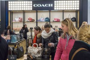 Coach klaagt Shein aan voor aanbieden namaakproducten