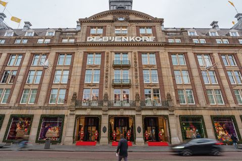 De Bijenkorf schrapt 167 banen, vooral in de winkels