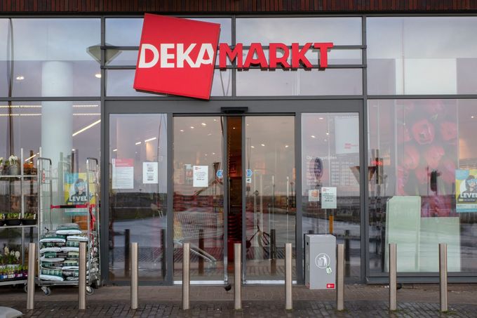 DekaMarkt duikt 29 miljoen euro in het rood