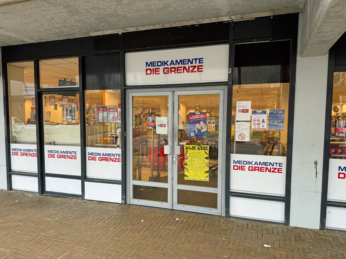 Die Grenze trekt verder naar grote steden met winkel in Rotterdam