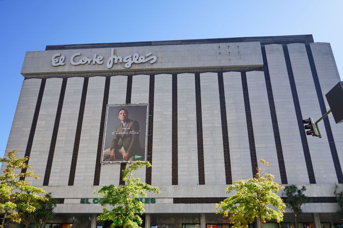 Warenhuizen groeien weer, maar niet overal