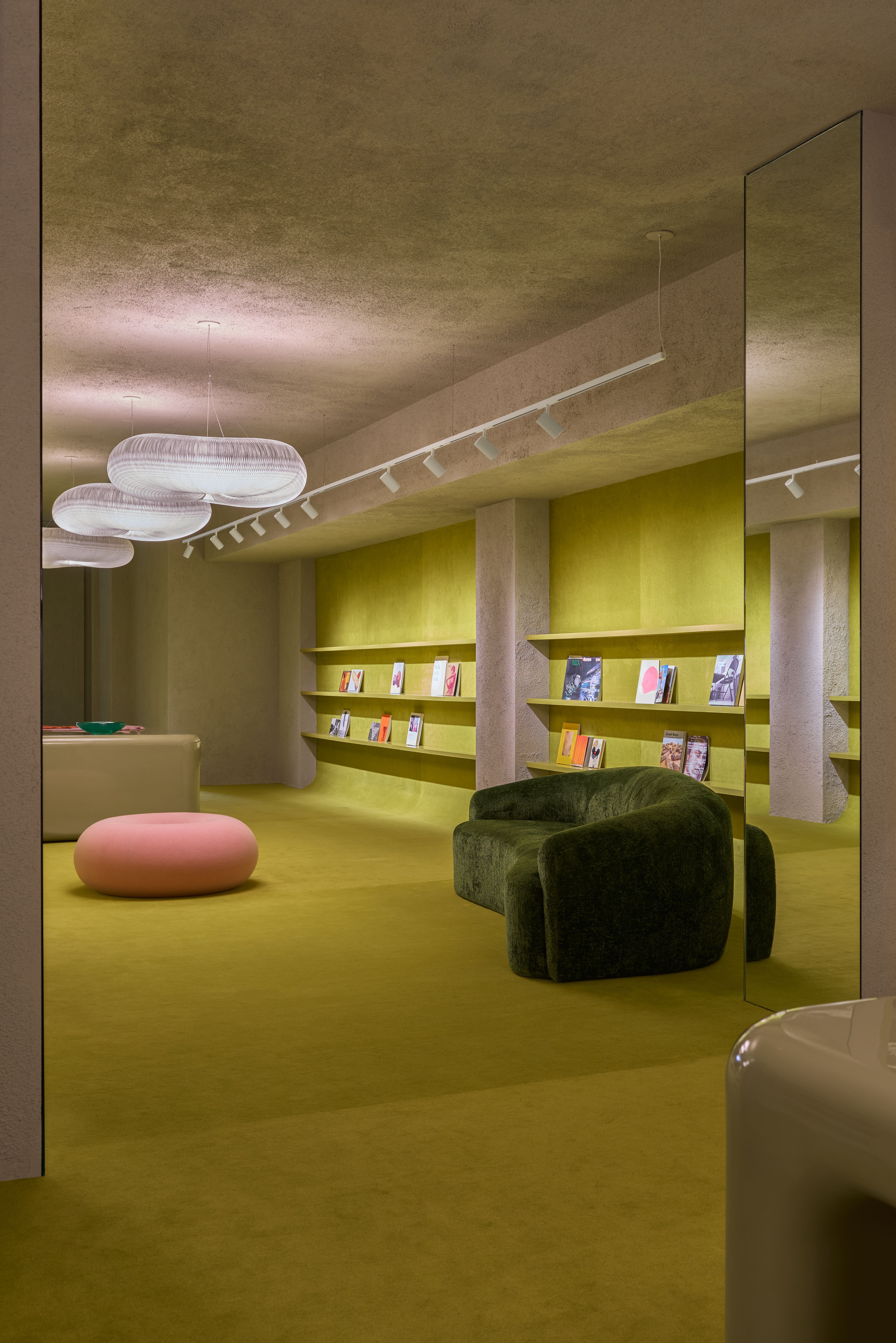 Extreme Cashmere Lounge