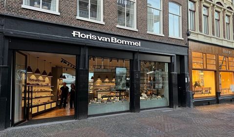 Floris van Bommel opent tiende brandstore in Haarlem