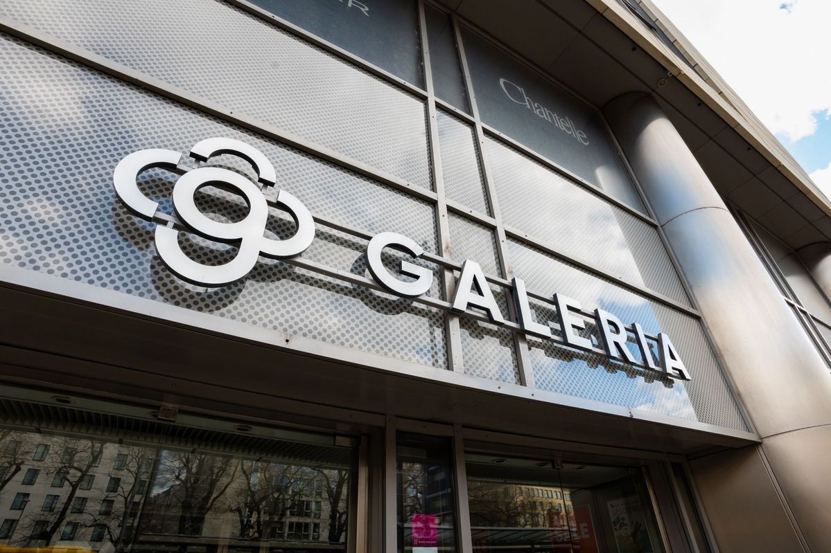 Galeria zet bijna volledige assortiment in de uitverkoop