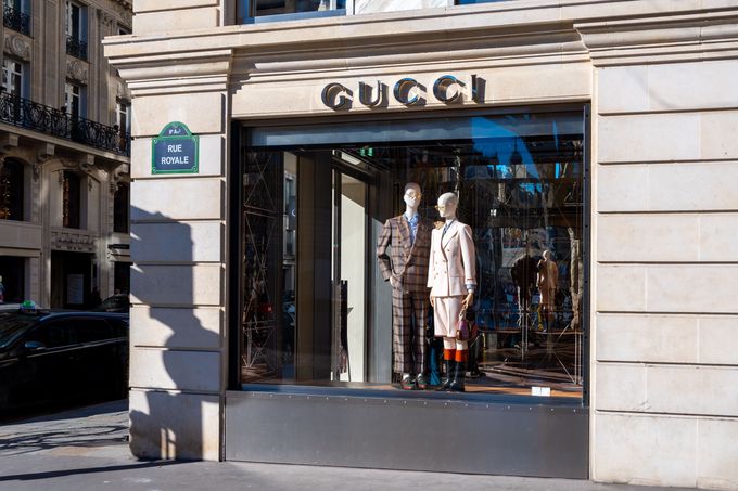 Video: Hoe Gucci zijn eigen luxe ondermijnde