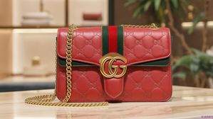 Modemerk Gucci boekt minder omzet, maar sluit jaar iets beter af