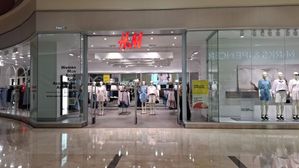 H&M Group boekt lagere omzet, maar ziet winst stijgen