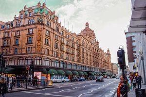 Harrods start compensatie voor slachtoffers Al Fayed