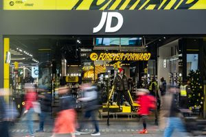 JD Sports gaat als eerste retailer verkopen via AI-platforms