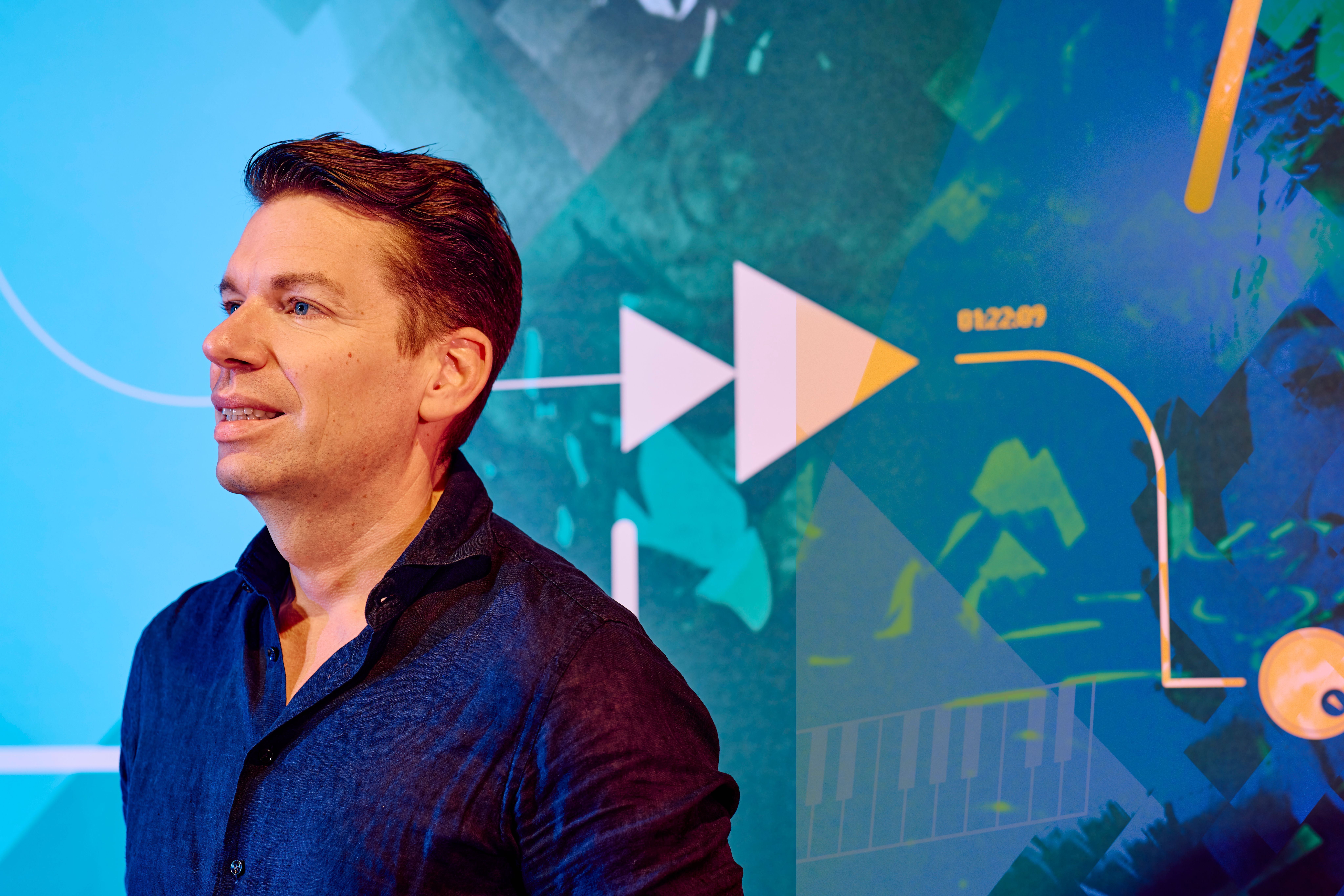 JochananBax_baxmusic_dedoorstarter_femschook (3)