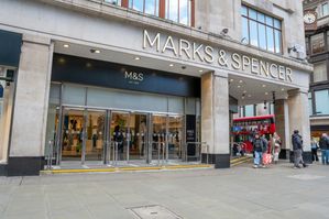 Marks & Spencer boekt minder winst na cyberaanval, rekent op herstel