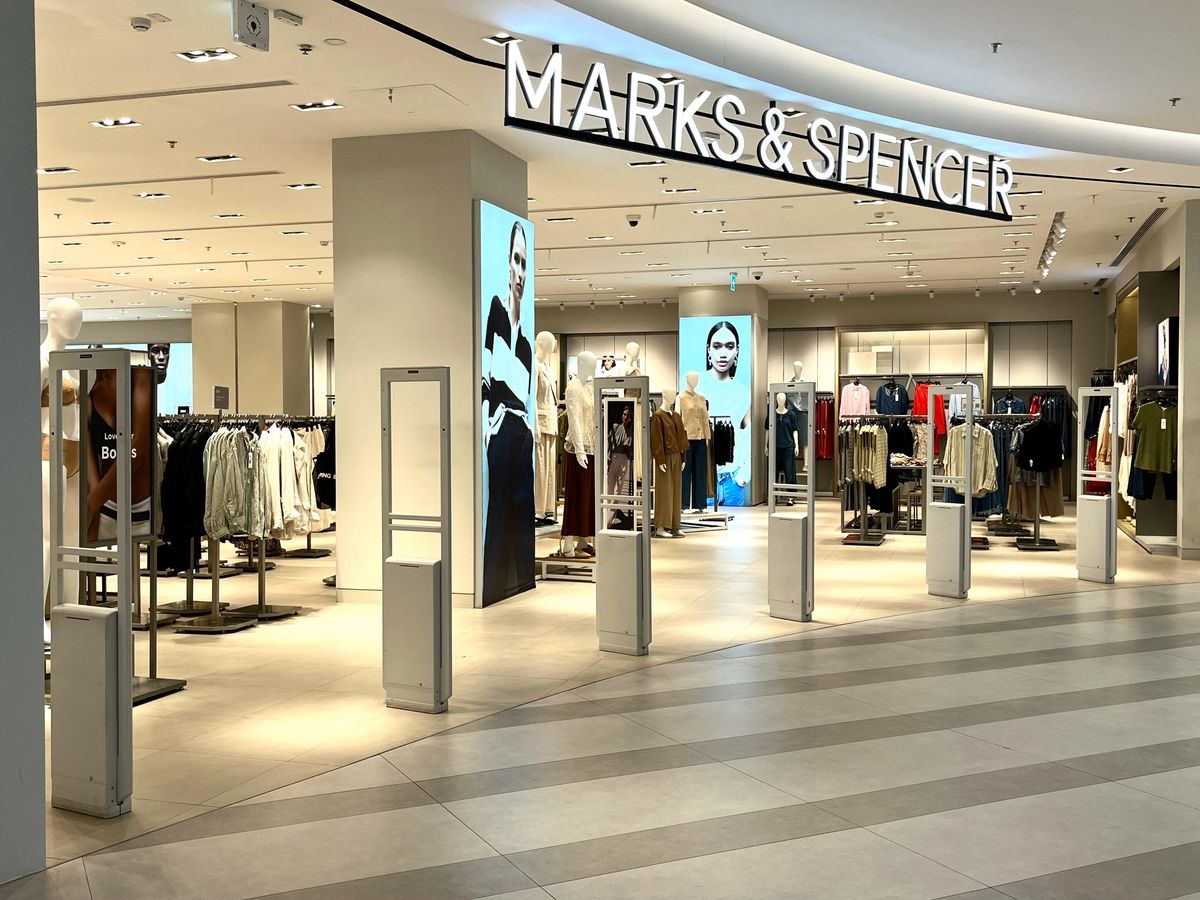 Marks & Spencer hervat click & collect 4 maanden na cyberaanval