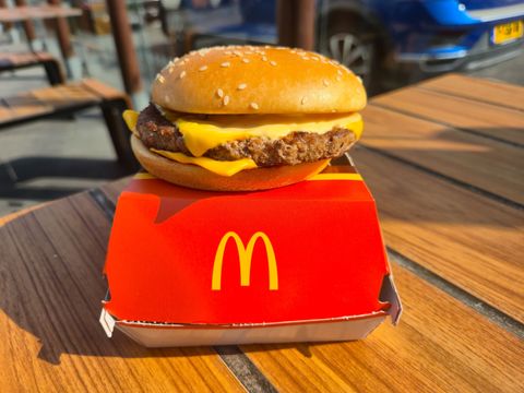 'Hamburger gaat bij McDonald's niet op de winkel passen'