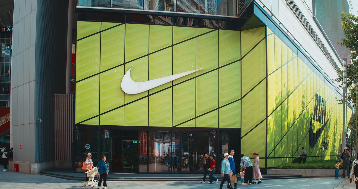 Onderzoek naar Nike om discriminatie witte medewerkers