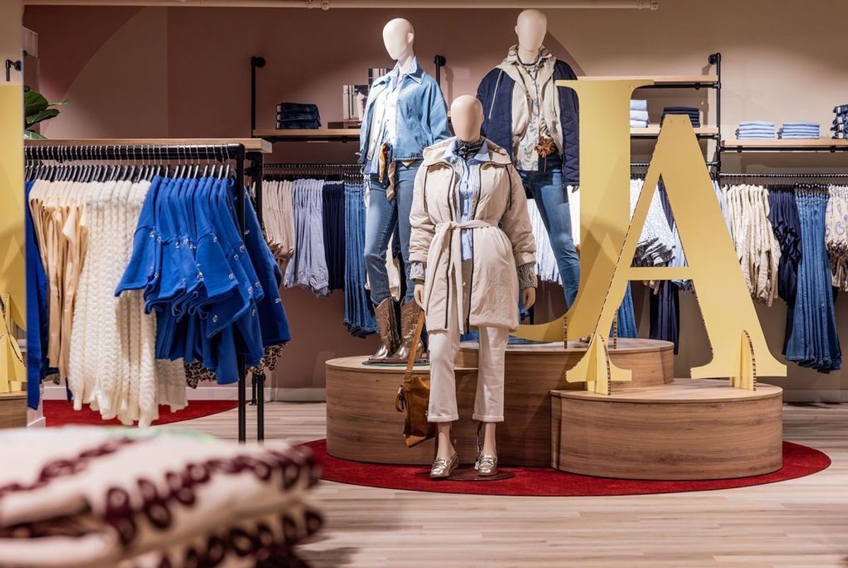 Geen 'traditionele rekkenwinkel': zo ziet het eerste Norah-warenhuis eruit