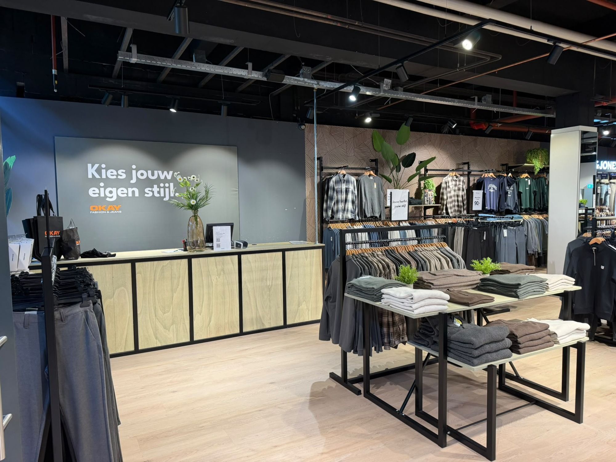 Okay Fashion interieur