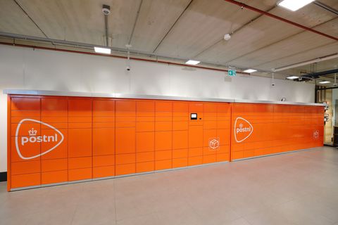 Grootste pakketautomaat PostNL geopend