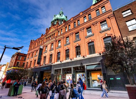 'Primark schrapt 100 banen op hoofdkantoor in Dublin'