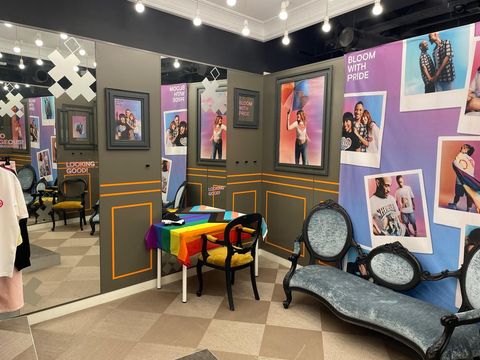 Primark opent omkleedruimte voor deelnemers Pride Amsterdam