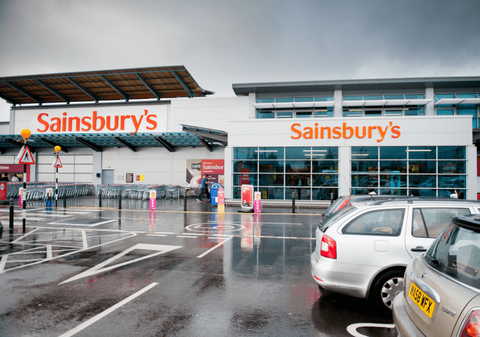 Britse supermarkten Morrisons en Sainsbury's voeren harde bezuinigingen door
