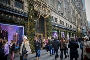 Saks voorlopig gered met lening van 1 miljard dollar