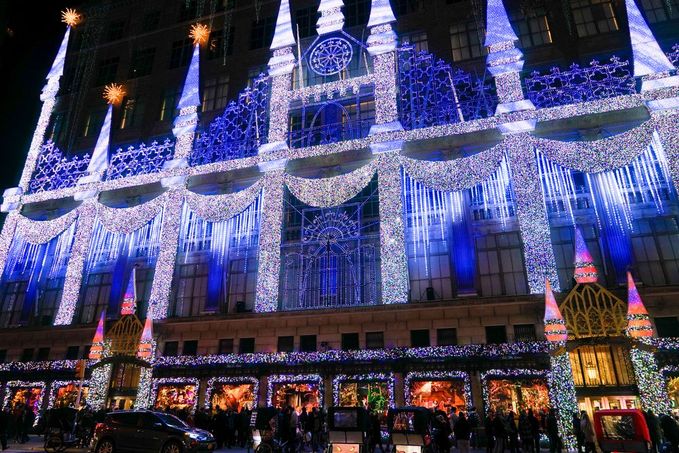 Video: Is het omvallen van Saks het beginpunt van een crisis in de luxemarkt?