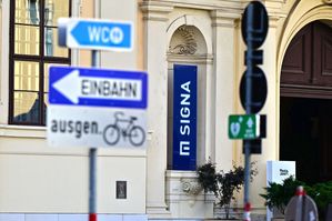 Signa-oprichter verdacht van wegsluizen van cash en luxe horloges