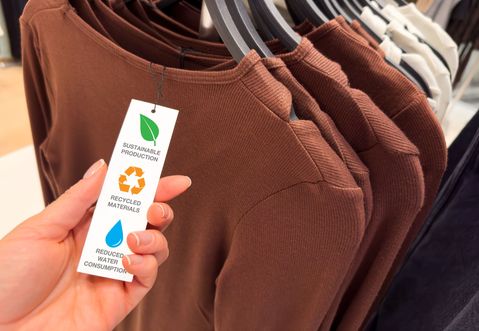 VK waarschuwt 17 modemerken voor greenwashing