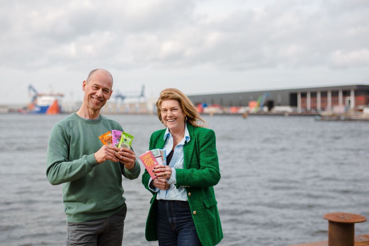 Hands Off en Chocolatemakers fuseren tot The Chocolate Impact Group