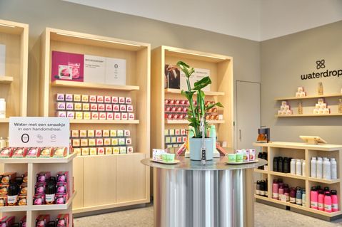 Waterdrop opent in 10 dagen 4 nieuwe winkels in Nederland